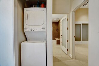 939 S Broadway in Los Angeles, CA - Building Photo - Building Photo