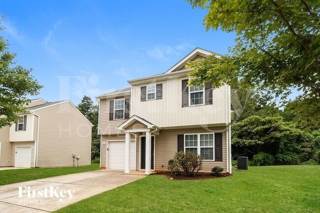 7433 Hidden Creek Dr in Charlotte, NC - Building Photo - Building Photo
