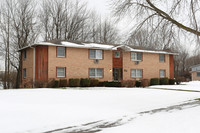 10 Nisa Ln - 1 Year Waiting List in Rochester, NY - Foto de edificio - Building Photo