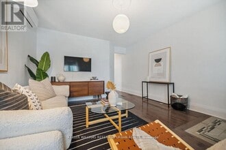 23 White Ave in Toronto, ON - Building Photo - Building Photo