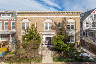 1823 Newton St NW in Washington, DC - Building Photo - Building Photo