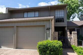 48 Woodstone Square in Austin, TX - Building Photo - Building Photo