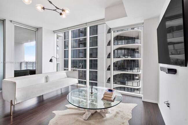 property at 1040 Biscayne Blvd