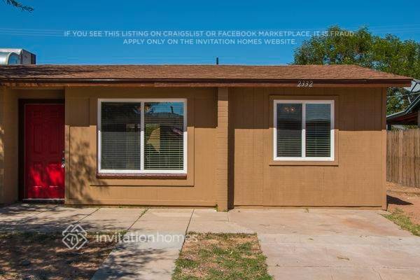 property at 2332 W Hartford Ave