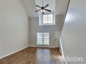 216 Winding Branch Ct, Unit 32 in Christiana, TN - Building Photo - Building Photo