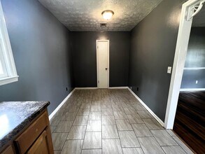 3060 W Hwy 166 in Carrollton, GA - Foto de edificio - Building Photo