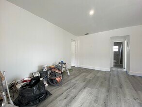 2155 NW 23rd St in Miami, FL - Building Photo - Building Photo