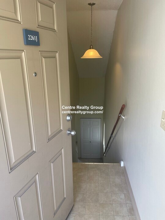 2261 Washington St, Unit A in Newton, MA - Building Photo