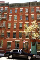 502 W 55th St Apartments