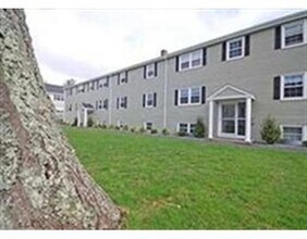 18 Tremont St-Unit -8 in Kingston, MA - Building Photo - Building Photo