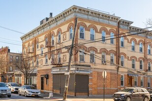 778 Woodward Ave in Ridgewood, NY - Building Photo