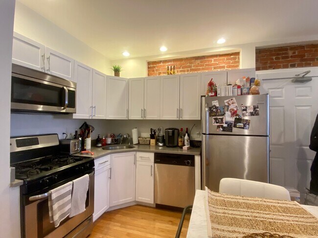 24 Brainerd Rd, Unit 3