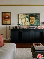 1219 Sunset Plaza Dr in West Hollywood, CA - Building Photo