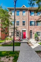 14 Oxfordshire Ln in Kitchener, ON - Building Photo