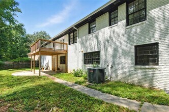 1365 Renee Dr in Decatur, GA - Building Photo - Building Photo