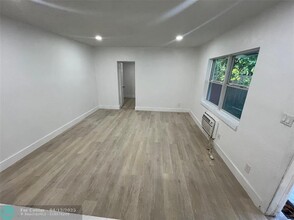 929 NW 3rd Ave in Fort Lauderdale, FL - Building Photo - Building Photo