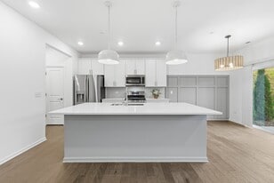 2666 Martini St in Mundelein, IL - Building Photo