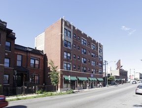 Lakeview Apartments in Chicago, IL - Building Photo - Building Photo