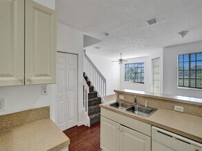 1215 Lucaya Dr in West Palm Beach, FL - Building Photo - Building Photo