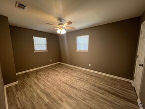 116 Vickie Dr in Warner Robins, GA - Building Photo - Building Photo