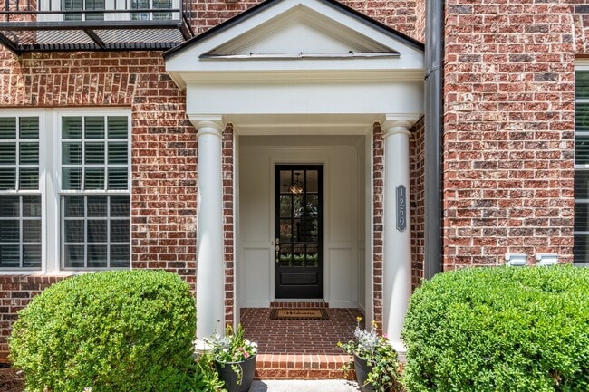 1260 Lullwater Park Cir in Atlanta, GA - Building Photo - Building Photo
