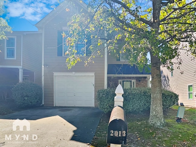 property at 2013 Briar Creek Ct NE