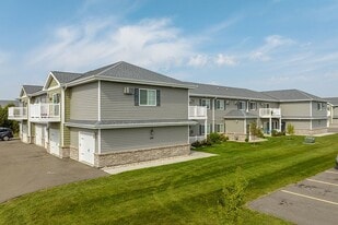 PLEASANT DRIVE ESTATES in Plover, WI - Building Photo