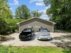 1608 Angier Ave in Durham, NC - Foto de edificio - Building Photo