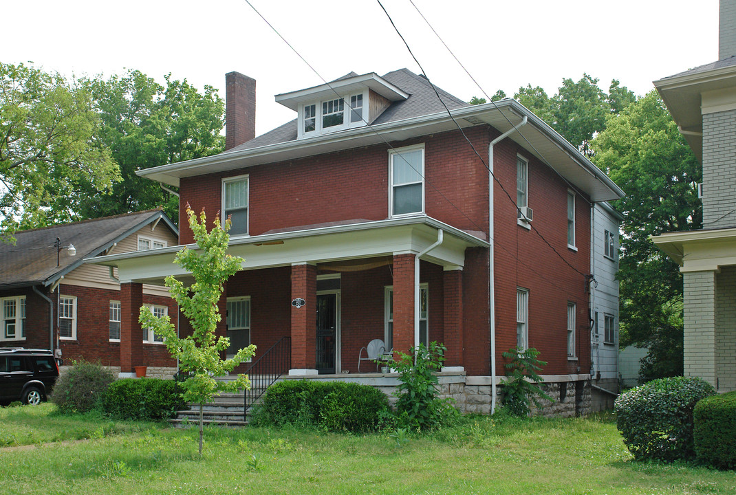 2512 Belmont Blvd in Nashville, TN - Foto de edificio