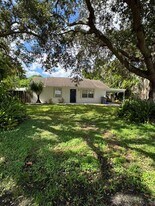 7709 1st Terrace in Greenacres, FL - Building Photo