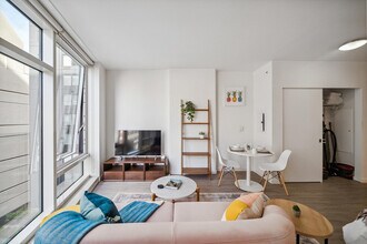 18 10th St in San Francisco, CA - Building Photo - Building Photo