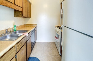 Williamsburg Valparaiso in Valparaiso, IN - Building Photo