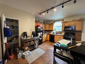 5202 Dresden Wy in Pittsburgh, PA - Building Photo - Building Photo