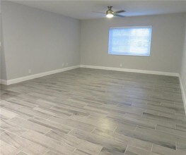 12 NE 19th Ct-Unit -1E in Wilton Manors, FL - Building Photo - Building Photo