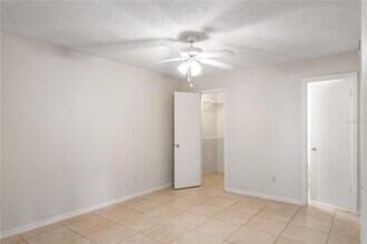 1043 S Hiawassee Rd, Unit 3117 in Orlando, FL - Building Photo - Building Photo