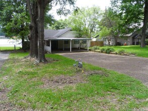 13545 Northshore Loop, Unit 1 in Conroe, TX - Building Photo - Building Photo