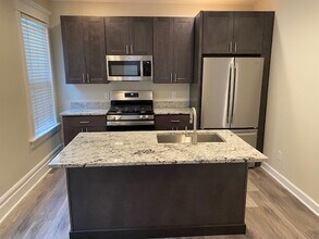 1588 Indianola Ave, Unit 1588 Indianola in Columbus, OH - Building Photo - Building Photo
