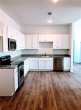 30 Veterans Memorial Pkwy-Unit -204 in East Providence, RI - Building Photo - Building Photo