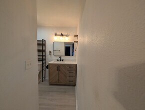 4742 21st Ave N in St. Petersburg, FL - Building Photo - Building Photo
