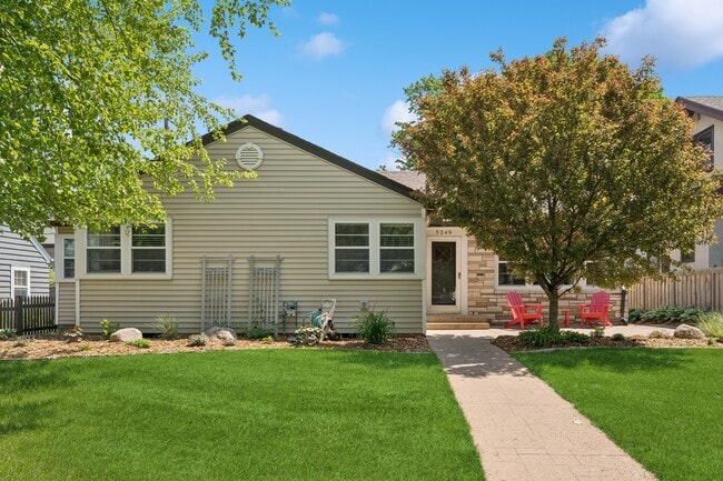 5249 Abbott Ave S in Minneapolis, MN - Building Photo - Building Photo