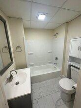 823 N 5th St in Quincy, IL - Foto de edificio - Building Photo