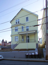 520-522 S Almond St in Fall River, MA - Building Photo - Building Photo