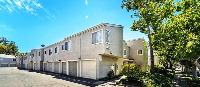 3712 Willow Pass Rd in Concord, CA - Building Photo - Building Photo