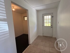 14 Palm Dr in Hinesville, GA - Building Photo - Building Photo