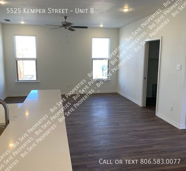 5525 Kemper St in Lubbock, TX - Foto de edificio - Building Photo