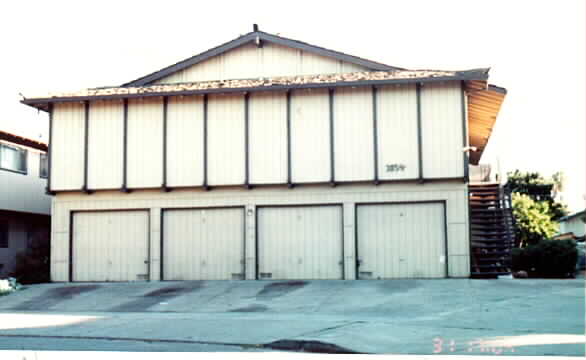 3854 Barker Dr in San Jose, CA - Building Photo - Building Photo