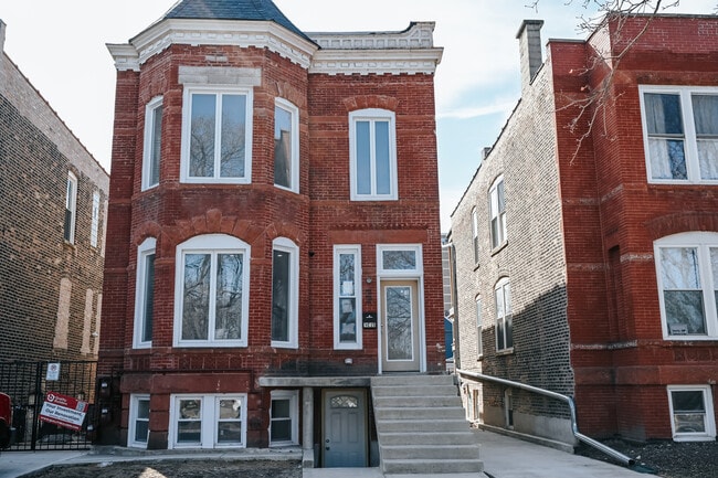 property at 3015 W 19th St