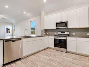 1921 Tomahawk Trail in Aubrey, TX - Building Photo - Building Photo