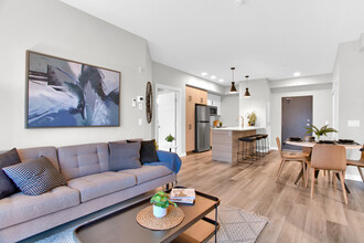 Plaza Apartments in Calgary, AB - Building Photo - Building Photo