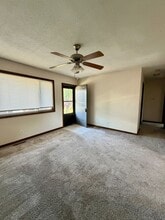 774 N Mount Carmel Ave in Wichita, KS - Building Photo - Building Photo